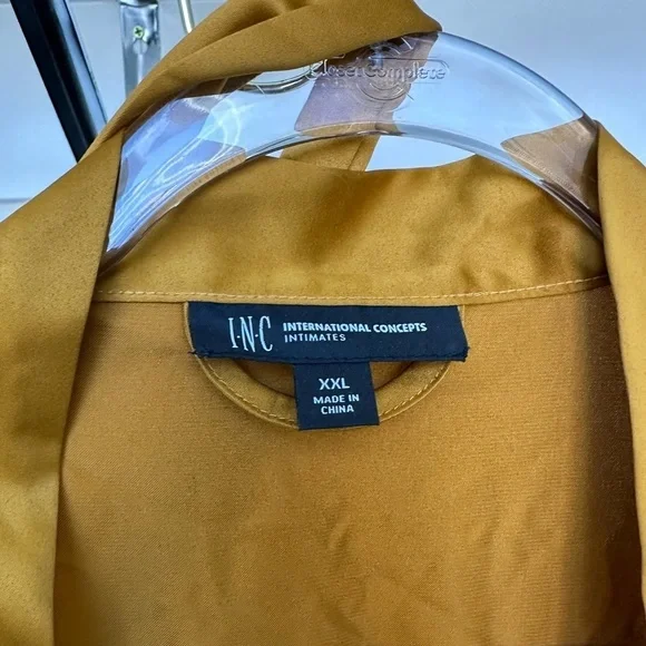 Luxurious Gold/Yellow Silky Kimono from Macy’s (INC). Sold out. Rarely worn! - Picture 9 of 14